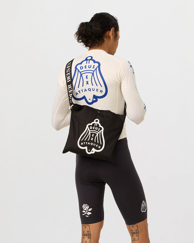 atq-deus-knocker-musette-black