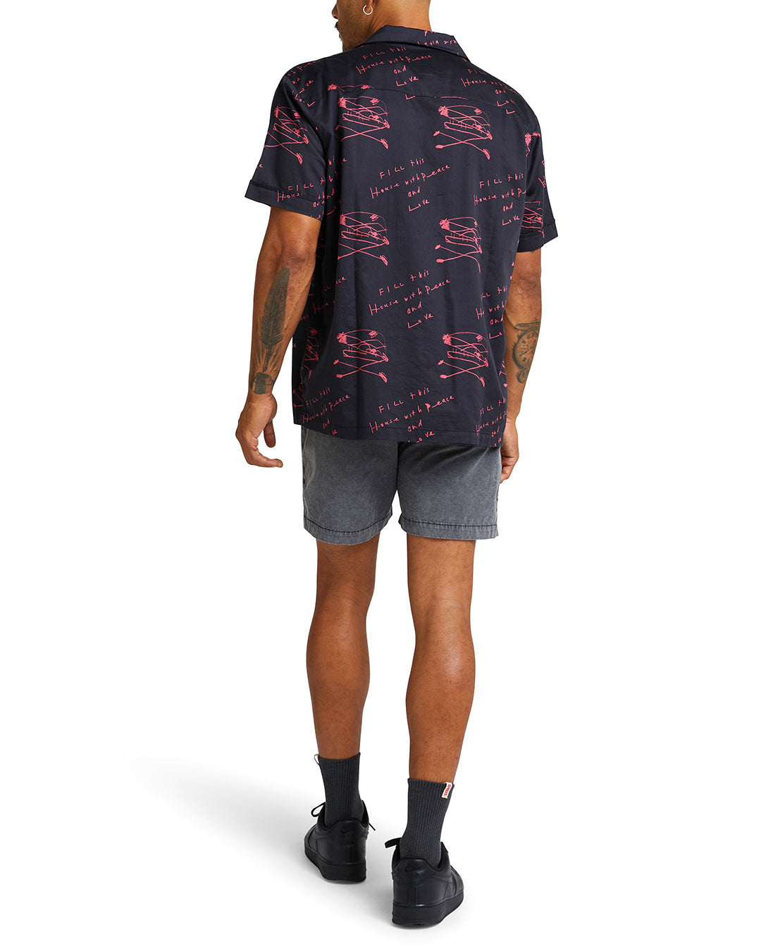 Old House Shirt - Red|Model