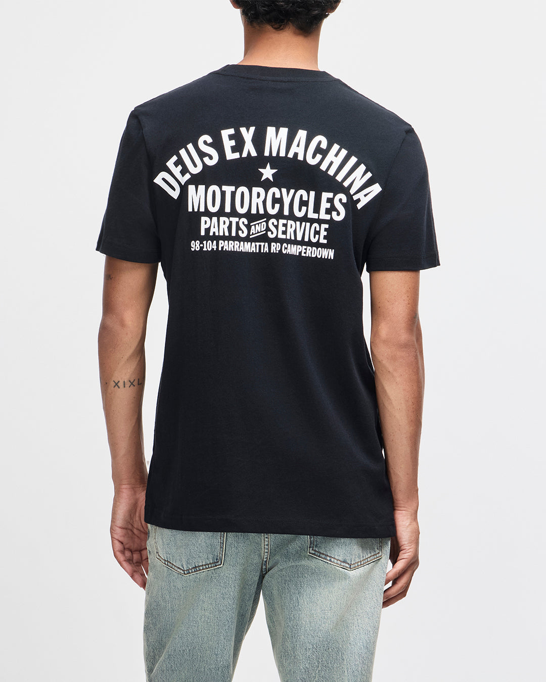 T-shirt | Deus Ex Machina | Camperdown Address – Deus Ex Machina