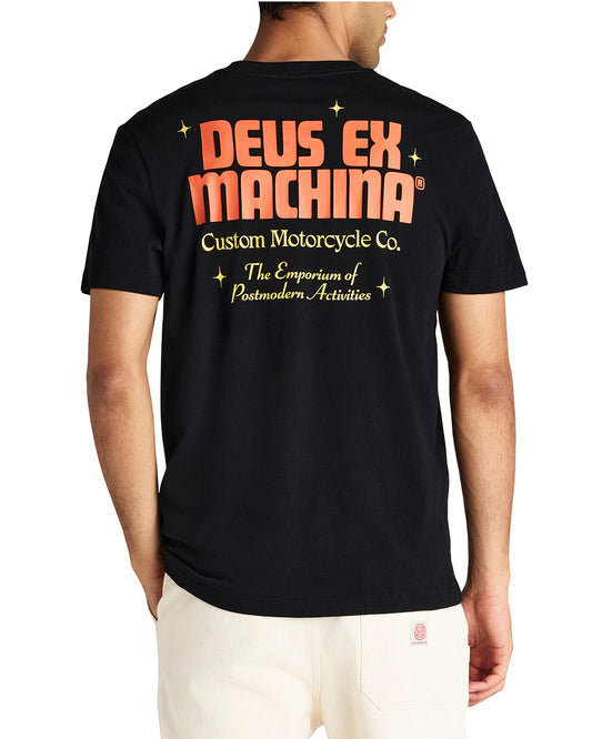 drop-down-tee-black|Model