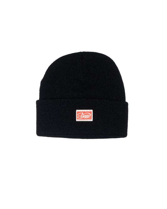 selwyn-beanie-black-ii|Model